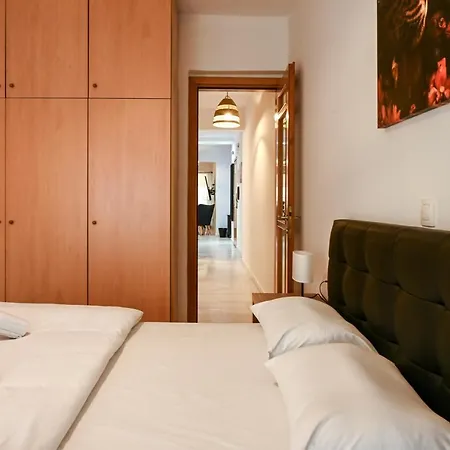 Center Modern Apartment