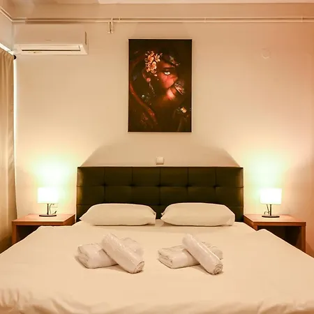 Center Modern Apartment *