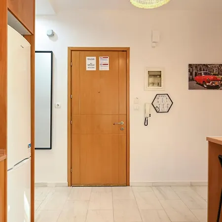 Apartment Center Modern