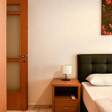 Apartment Center Modern